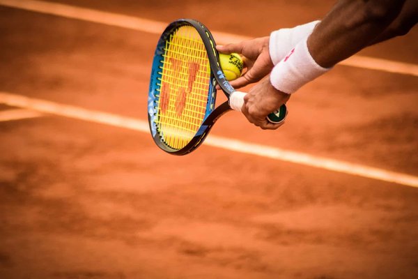 Comment choisir sa raquette de tennis, de badminton, de ping-pong ou de squash ?